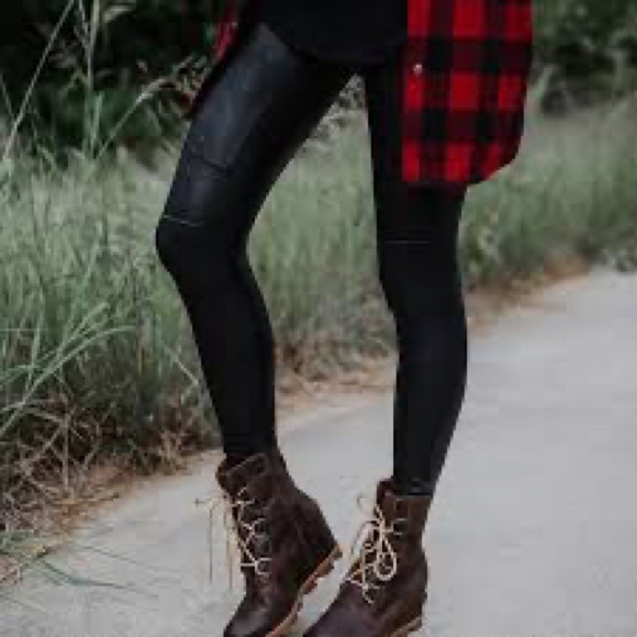 Sorel Arctic Wedge Leather Boot - Picture 15 of 15